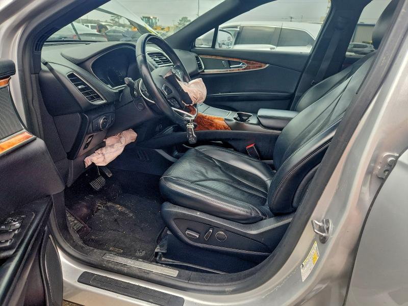 Photo 7 from auction – 2016 LINCOLN MKX with VIN 2LMTJ6LR4GBL64020