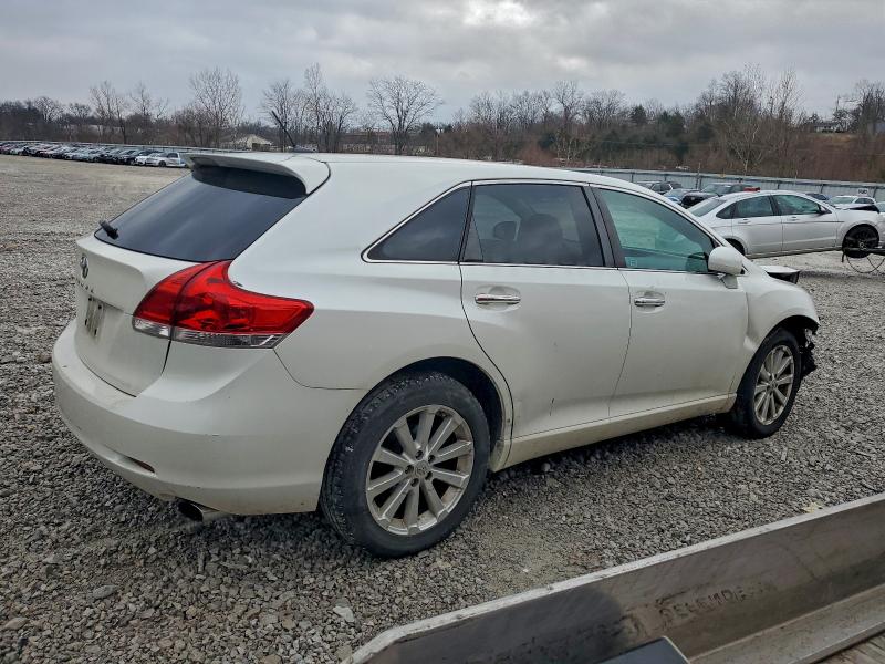 Photo 3 from auction – 2010 TOYOTA VENZA with VIN 4T3ZA3BB5AU035795