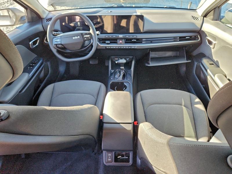 Photo 8 from auction – 2025 KIA K4 LX with VIN 3KPFT4DE9SE094940