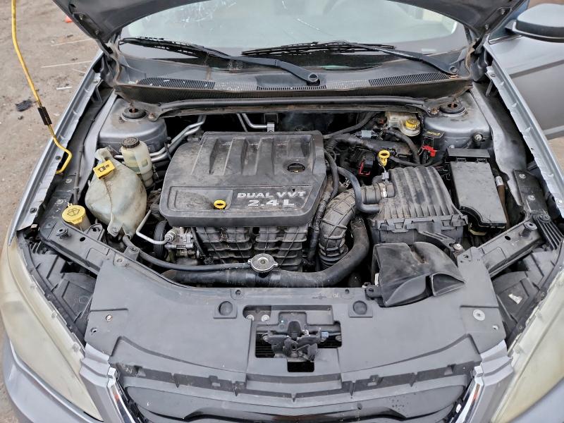 Photo 11 from auction – 2013 CHRYSLER 200 LX with VIN 1C3CCBABXDN705708