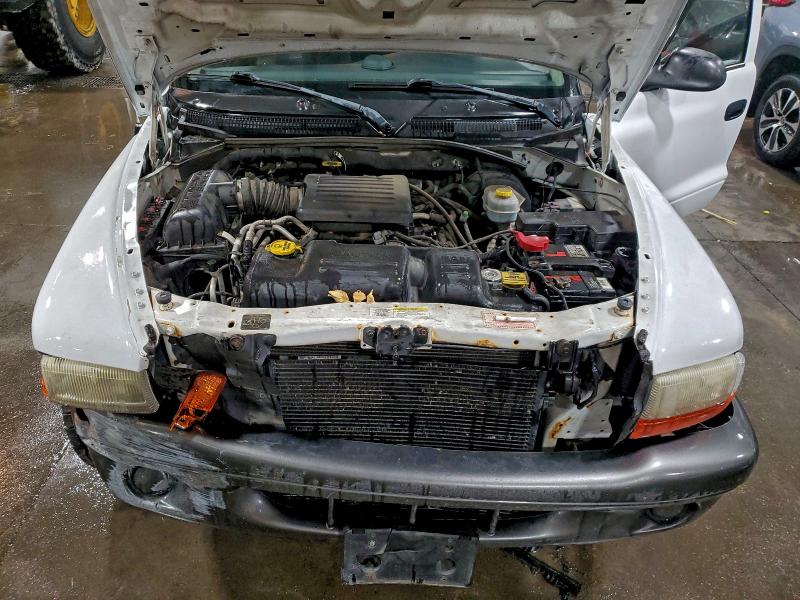 Photo 12 from auction – 2002 DODGE DURANGO SP with VIN 1B4HS38N02F185467