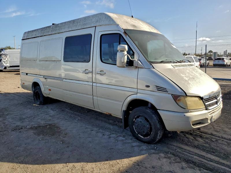 Photo 4 from auction – 2006 DODGE SPRINTER 3 with VIN WD0PD544065883646