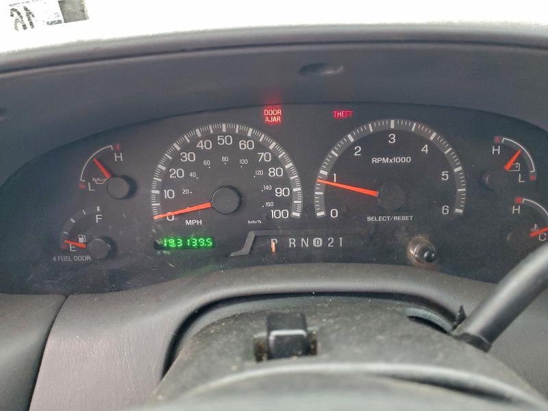 Photo 9 from auction – 2000 FORD F150 with VIN 2FTRX08W0YCA70484