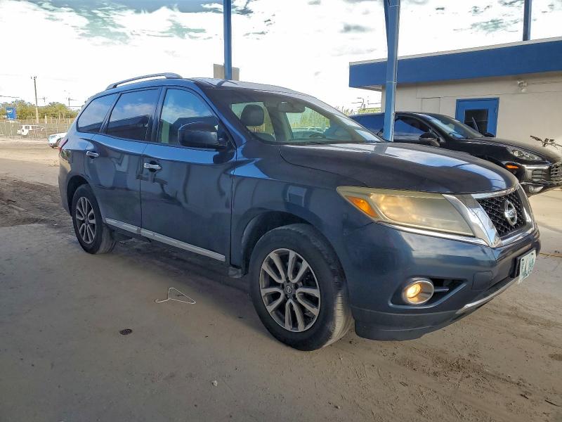 Photo 4 from auction – 2013 NISSAN PATHFINDER with VIN 5N1AR2MN2DC645549