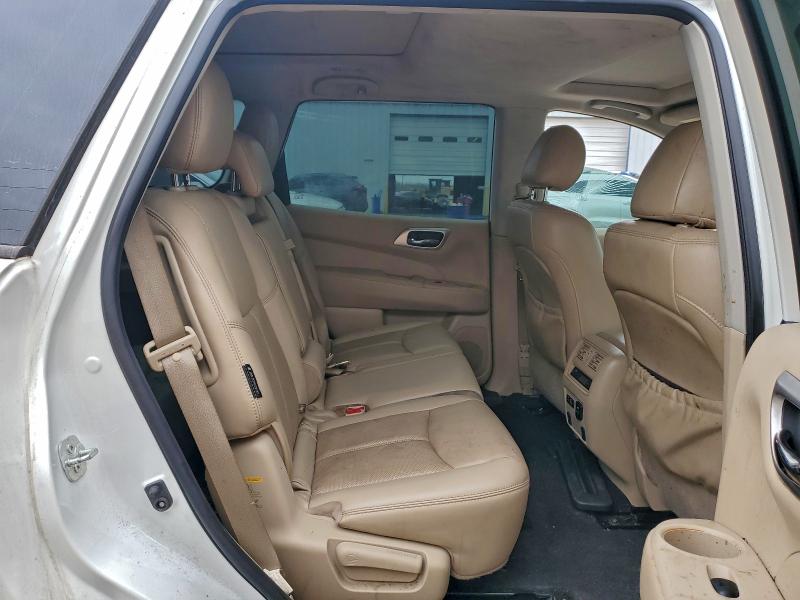 Photo 11 from auction – 2019 NISSAN PATHFINDER with VIN 5N1DR2MN2KC649871