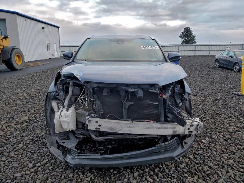Photo 5 from auction – 2017 TOYOTA HIGHLANDER with VIN 5TDJZRFH0HS436545
