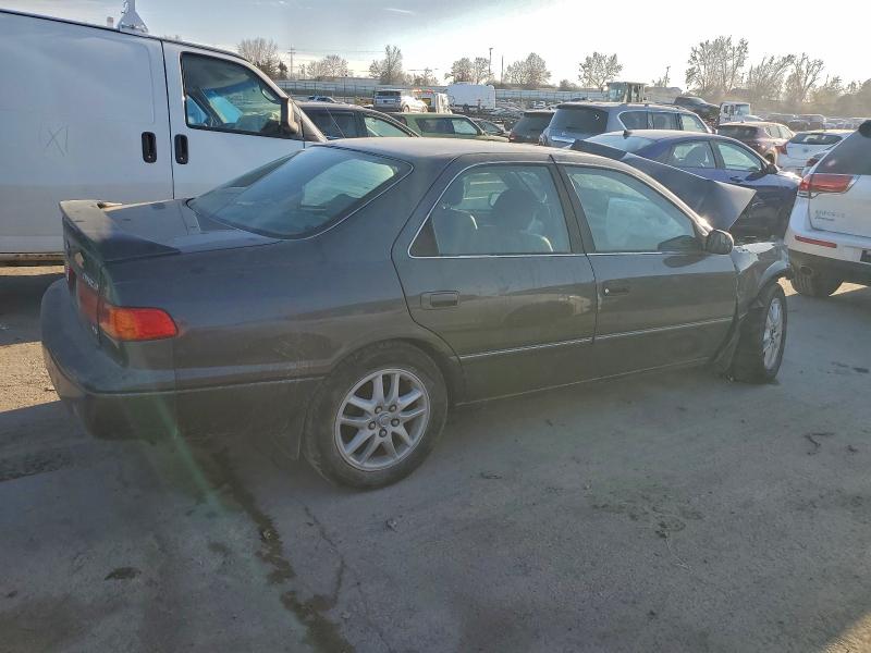 Photo 3 from auction – 2001 TOYOTA CAMRY LE with VIN 4T1BF28K31U969225