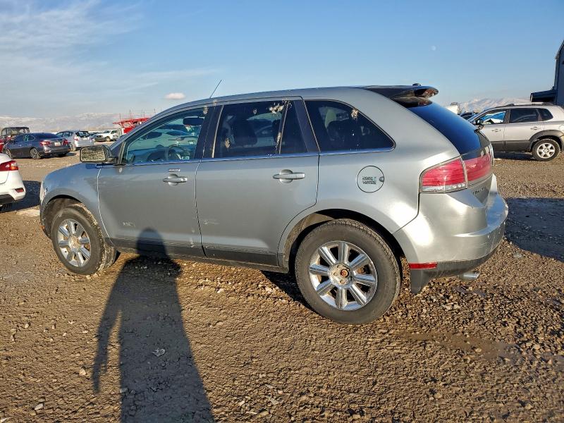Photo 2 from auction – 2007 LINCOLN MKX with VIN 2LMDU88C37BJ13016
