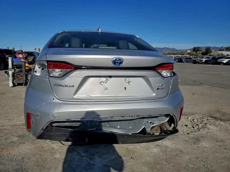 Photo 6 from auction – 2025 TOYOTA COROLLA with VIN JTDBCMFE6S3081422
