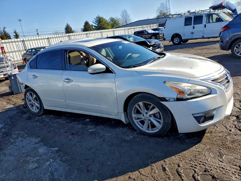 Photo 4 from auction – 2015 NISSAN ALTIMA 2.5 with VIN 1N4AL3APXFN891604