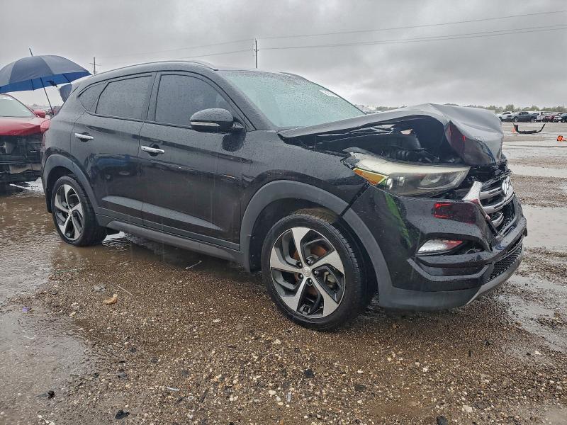 Photo 4 from auction – 2016 HYUNDAI TUCSON LIM with VIN KM8J33A23GU123576