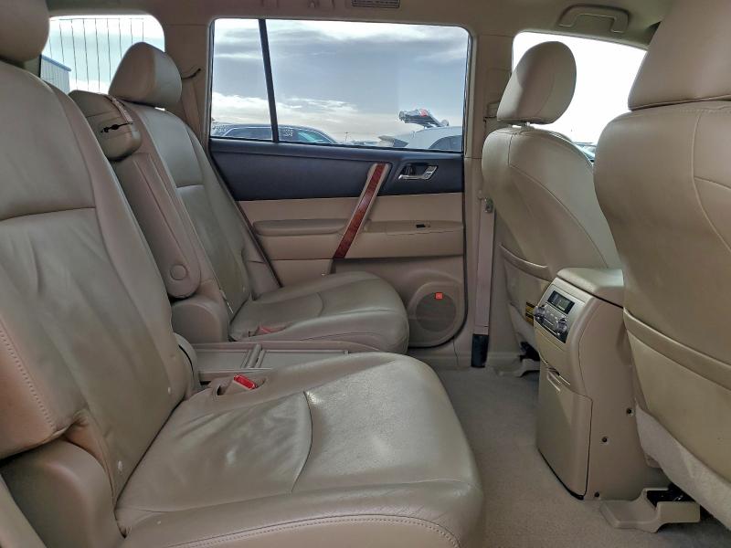 Photo 11 from auction – 2008 TOYOTA HIGHLANDER with VIN JTEDS42A782053802