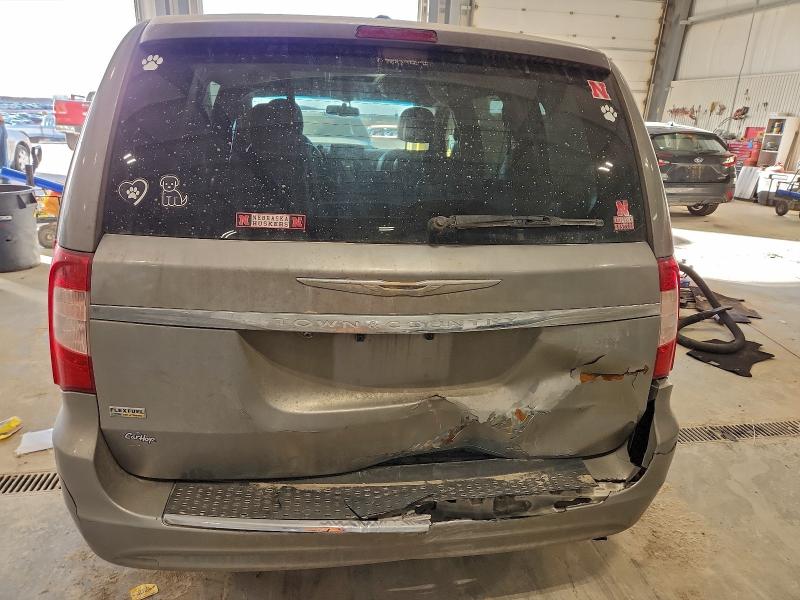Photo 6 from auction – 2016 CHRYSLER TOWN & COU with VIN 2C4RC1BG4GR288684