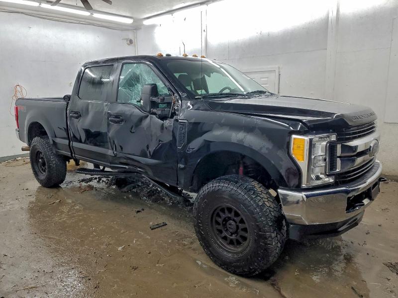 Photo 4 from auction – 2017 FORD F250 SUPER with VIN 1FT7W2B69HEF29066