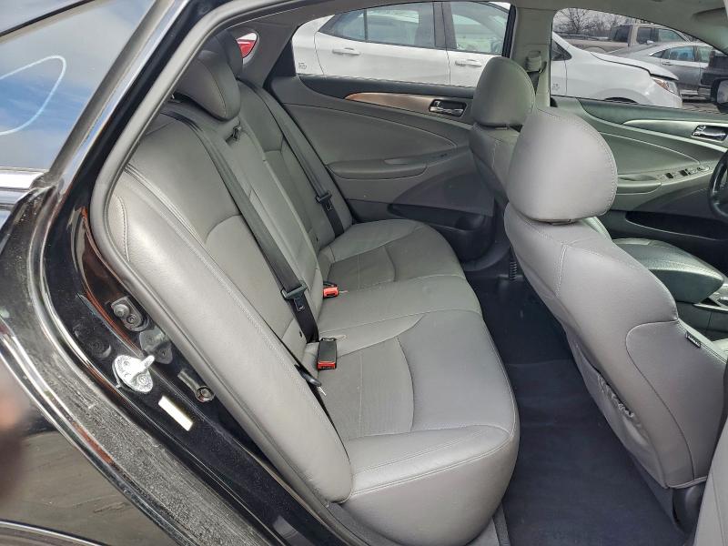 Photo 10 from auction – 2014 HYUNDAI SONATA with VIN KMHEC4A41EA115810