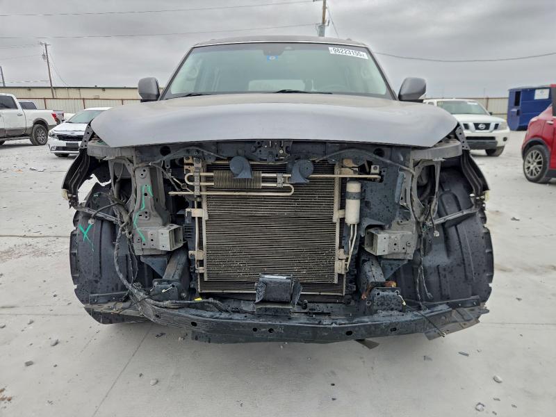 Photo 5 from auction – 2017 INFINITI QX80 BASE with VIN JN8AZ2NF1H9643746