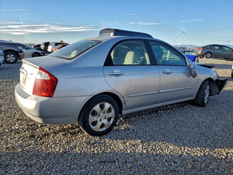 Photo 3 from auction – 2006 KIA SPECTRA LX with VIN KNAFE121565317739
