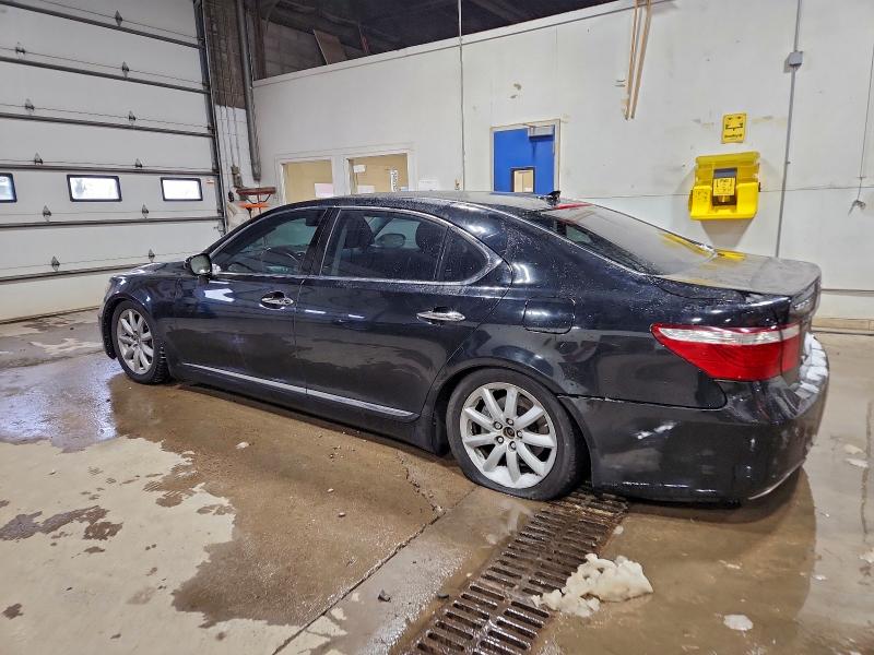 Photo 2 from auction – 2007 LEXUS LS 460L with VIN JTHGL46F575000306