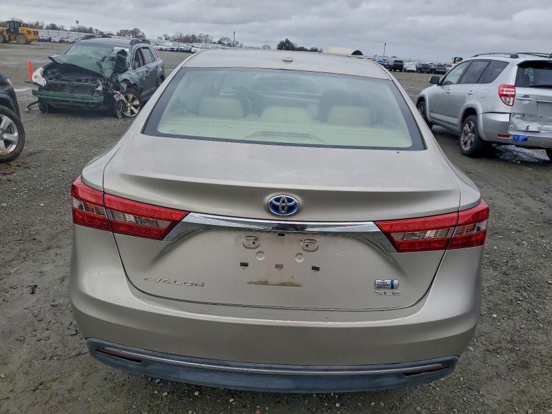 Photo 6 from auction – 2018 TOYOTA AVALON HYB with VIN 4T1BD1EB9JU061057