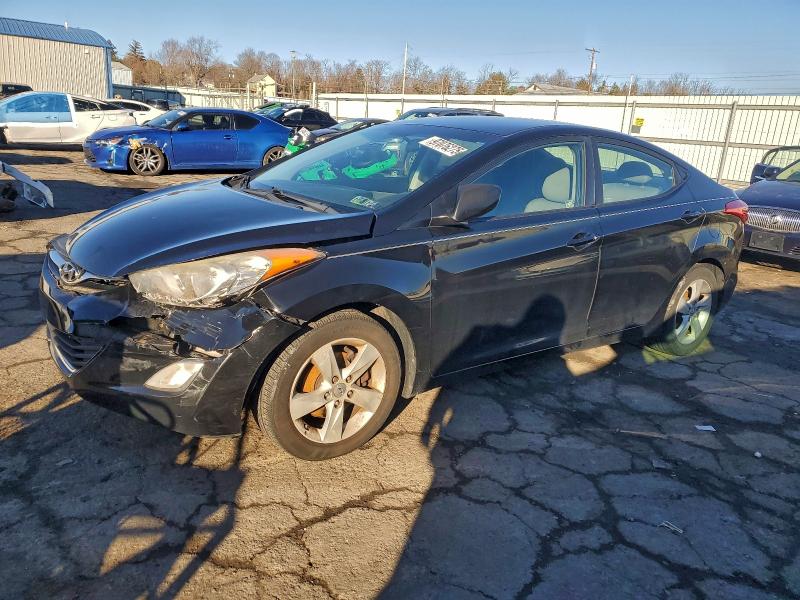 HYUNDAI ELANTRA GL 2012 with VIN 5NPDH4AE5CH093813 - Photo from auction