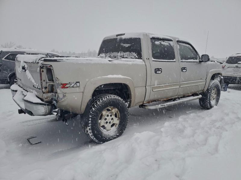 Zdjęcie 3 z aukcji – 2005 CHEVROLET SILVERADO z VIN 2GCEK13T151361762
