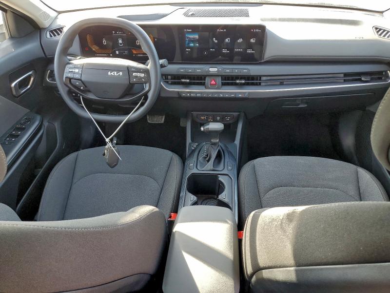 Photo 8 from auction – 2025 KIA K4 LX with VIN 3KPFT4DE8SE090362
