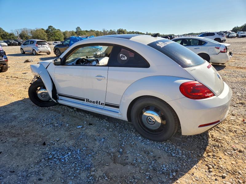 Photo 2 from auction – 2014 VOLKSWAGEN BEETLE with VIN 3VWJP7AT5EM619910