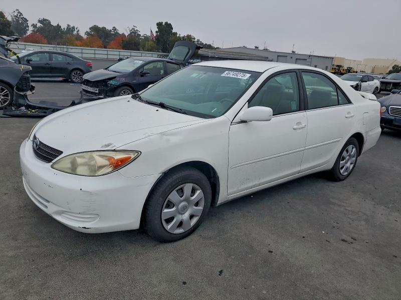 TOYOTA CAMRY LE 2003 with VIN 4T1BE32K53U222455 - Photo from auction