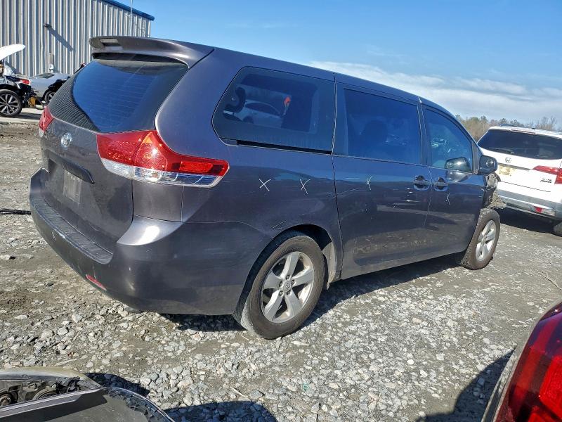 Photo 3 from auction – 2011 TOYOTA SIENNA with VIN 5TDZK3DC9BS084682