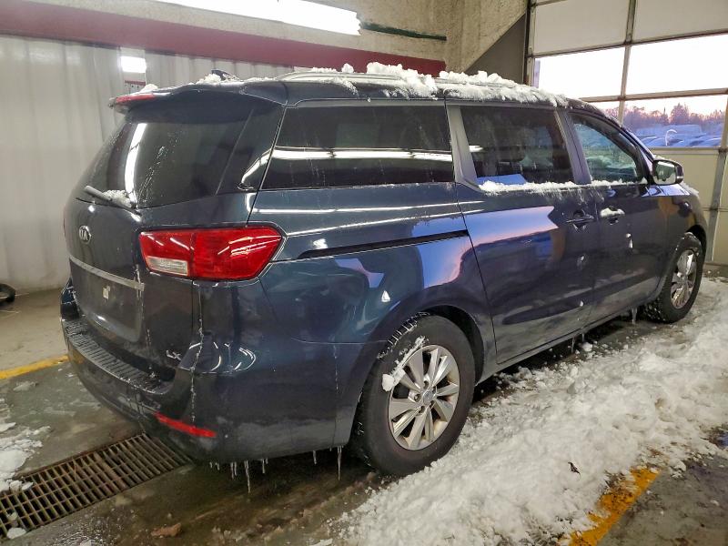 Photo 3 from auction – 2015 KIA SEDONA LX with VIN KNDMB5C13F6050698