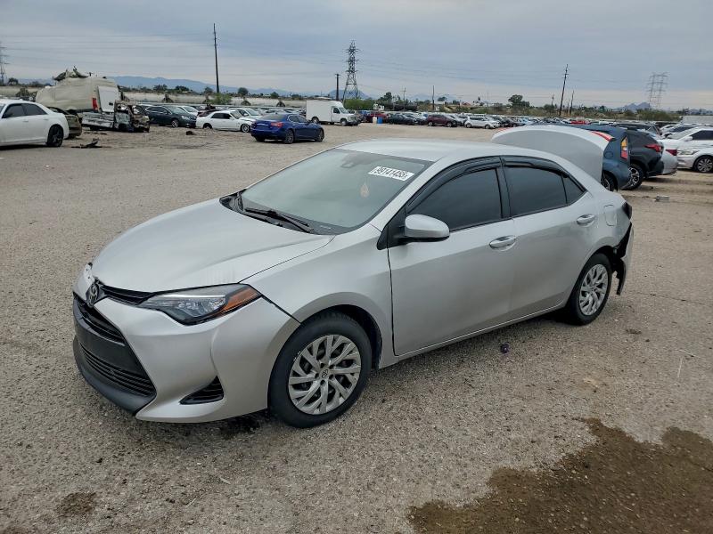 TOYOTA COROLLA L 2018 with VIN 5YFBURHE8JP825843 - Photo from auction