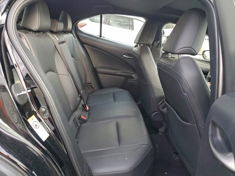 Photo 10 from auction – 2019 LEXUS UX 200 with VIN JTHY3JBHXK2000547
