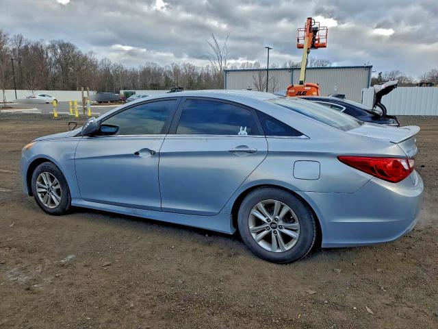 Photo 2 from auction – 2014 HYUNDAI SONATA GLS with VIN 5NPEB4AC0EH888419