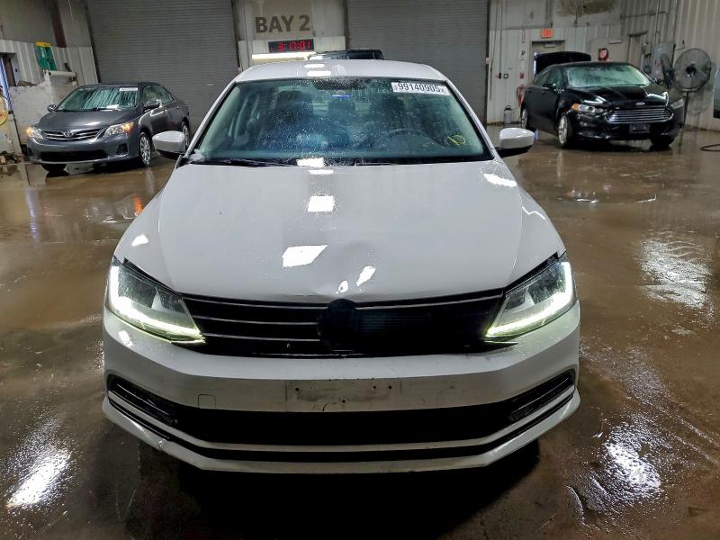 Photo 5 from auction – 2018 VOLKSWAGEN JETTA S with VIN 3VW2B7AJ1JM263841