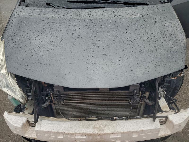 Photo 12 from auction – 2014 TOYOTA PRIUS V with VIN JTDZN3EU2E3347468