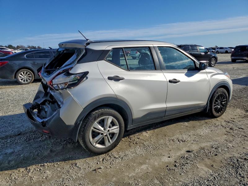 Photo 3 from auction – 2020 NISSAN KICKS S with VIN 3N1CP5BV8LL556288