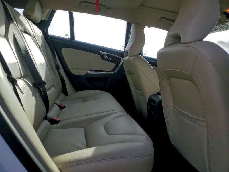 Photo 10 from auction – 2017 VOLVO V60 T5 PLA with VIN YV140MEM2H1338441