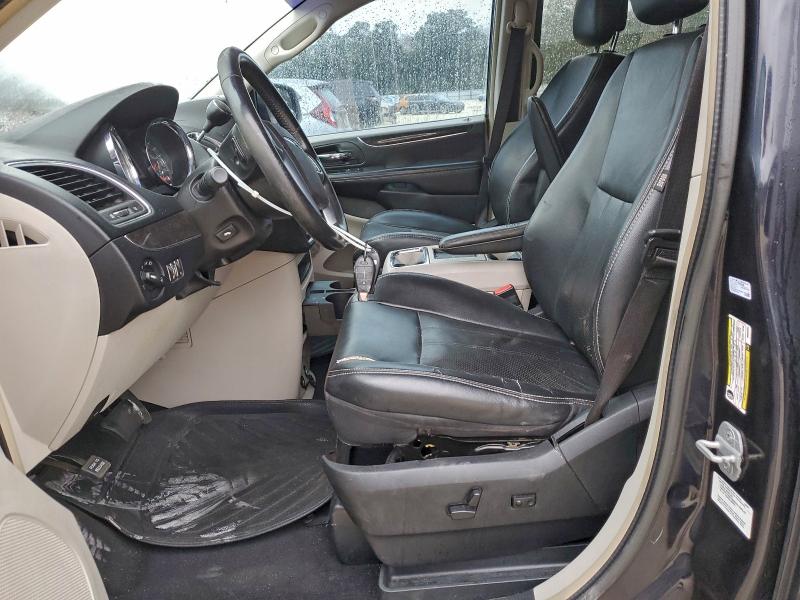 Photo 7 from auction – 2011 CHRYSLER TOWN & COU with VIN 2A4RR8DG5BR609235
