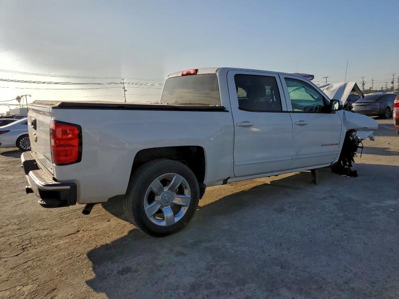 Photo 3 from auction – 2018 CHEVROLET SILVERADO with VIN 3GCUKRER6JG358594