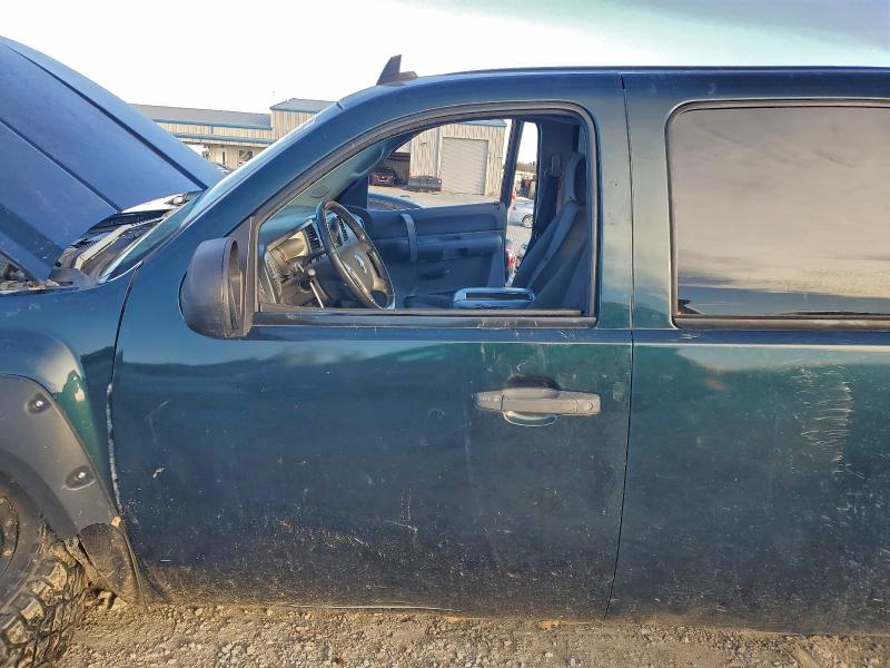 Photo 7 from auction – 2007 CHEVROLET SILVERADO with VIN 2GCEK13MX71537834