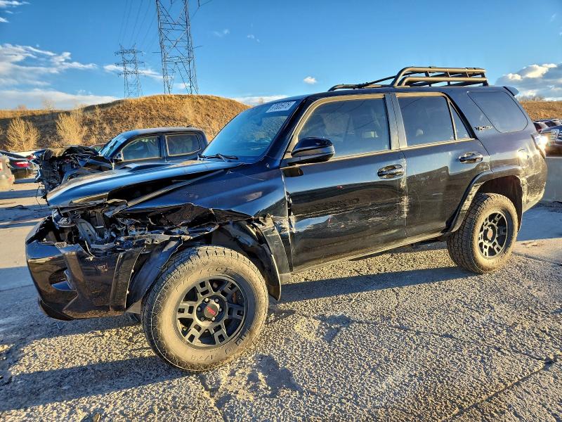 TOYOTA 4RUNNER 2019 with VIN JTEBU5JR9K5694065 - Photo from auction