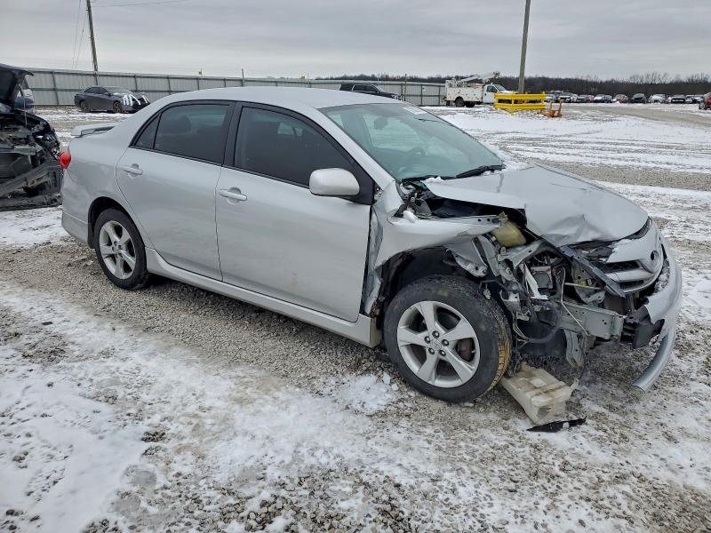 Photo 4 from auction – 2013 TOYOTA COROLLA with VIN 2T1BU4EE0DC005638