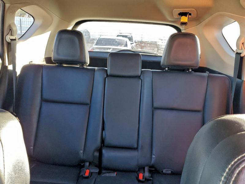 Photo 10 from auction – 2018 TOYOTA RAV4 LIMIT with VIN 2T3DFREV1JW717156