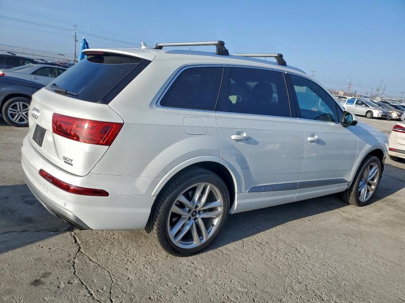 Photo 3 from auction – 2017 AUDI Q7 with VIN WA1VAAF79HD025717