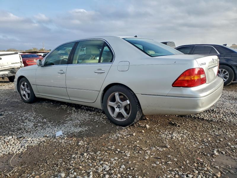 Photo 2 from auction – 2002 LEXUS LS 430 with VIN JTHBN30F320063045