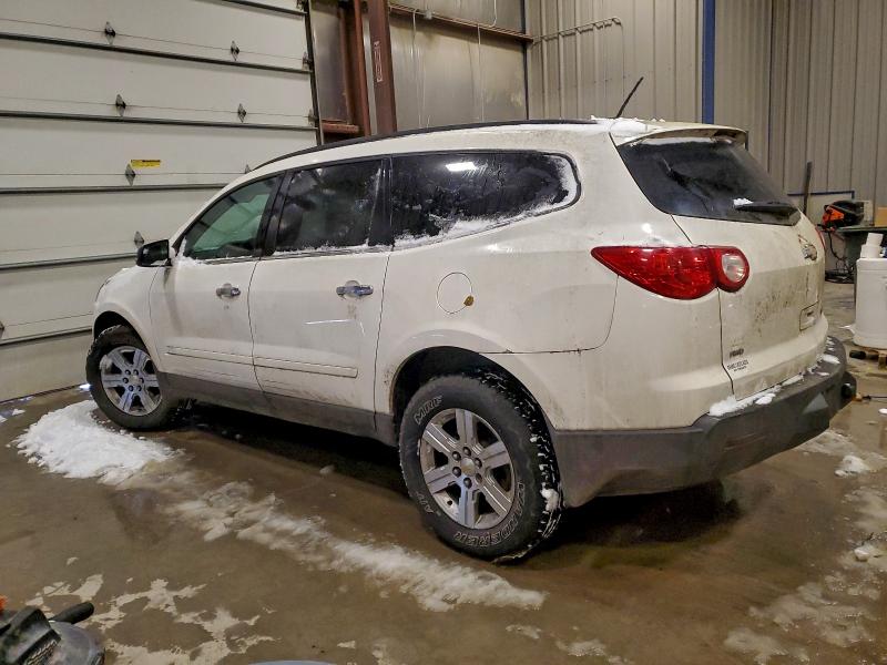 Photo 2 from auction – 2011 CHEVROLET TRAVERSE L with VIN 1GNKVGEDXBJ199805