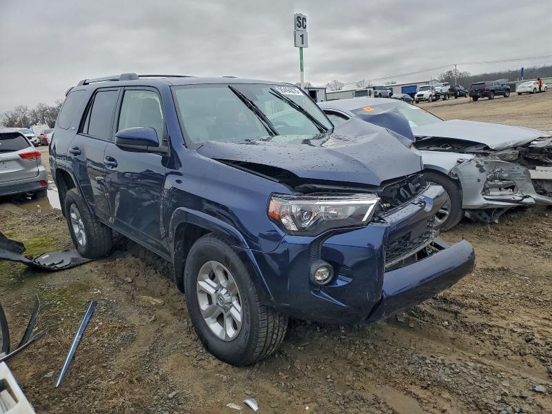 Photo 4 from auction – 2024 TOYOTA 4RUNNER with VIN JTEMU5JR4R6231702