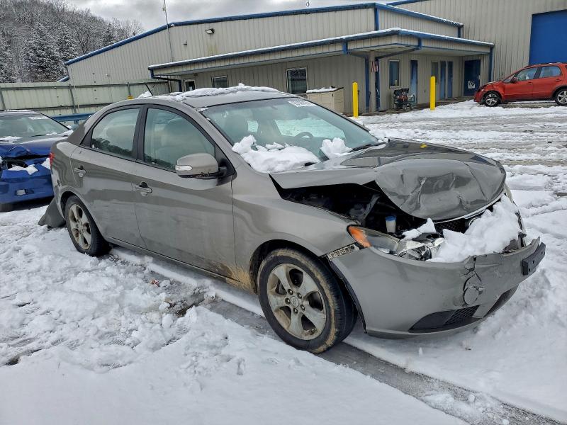 Photo 4 from auction – 2010 KIA FORTE EX with VIN KNAFU4A27A5299154