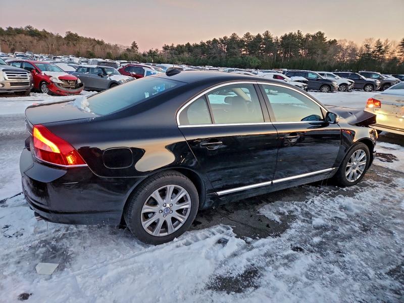 Photo 3 from auction – 2010 VOLVO S80 3.2 with VIN YV1960ASXA1126216