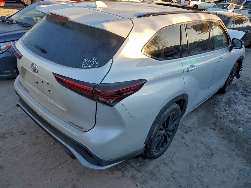 Photo 3 from auction – 2024 TOYOTA HIGHLANDER with VIN 5TDKDRBH0RS551804